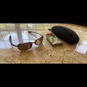 Sandy Beach Sunglasses. EUC. Polarized Rimless, Tortoise frame, Maui rose lenses